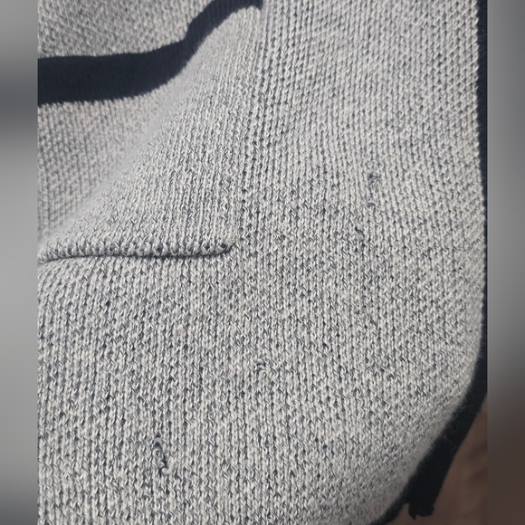 Southwestern Aztec Open Front Poncho with Pockets - Picture 4 of 10